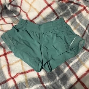 Brand new sage green hotty hot shorts 2.5”